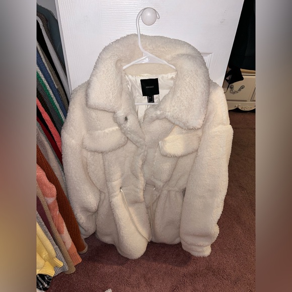 Faux fur jacket - Picture 2 of 3